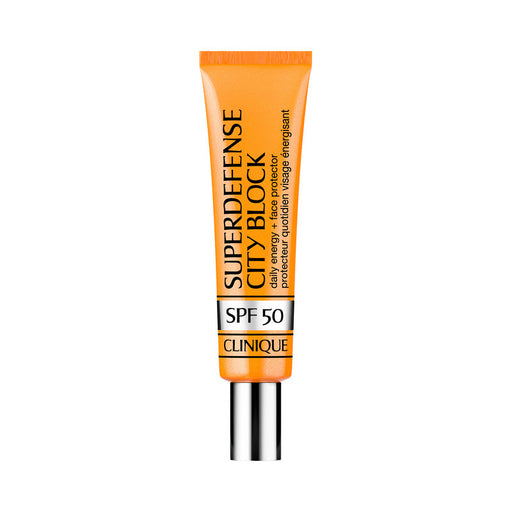 Clinique Fluido Protector Solar Superdefense™ City Block Energía diaria+protector facial SPF 50 - Farmacias Arrocha
