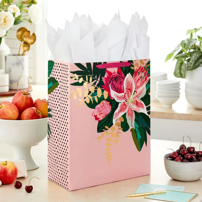 Hallmark Bolsa De Regalo Pink Lily 15,5" - Farmacias Arrocha