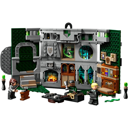 Lego Harry Potter Tm Slytherin House Banner - Farmacias Arrocha