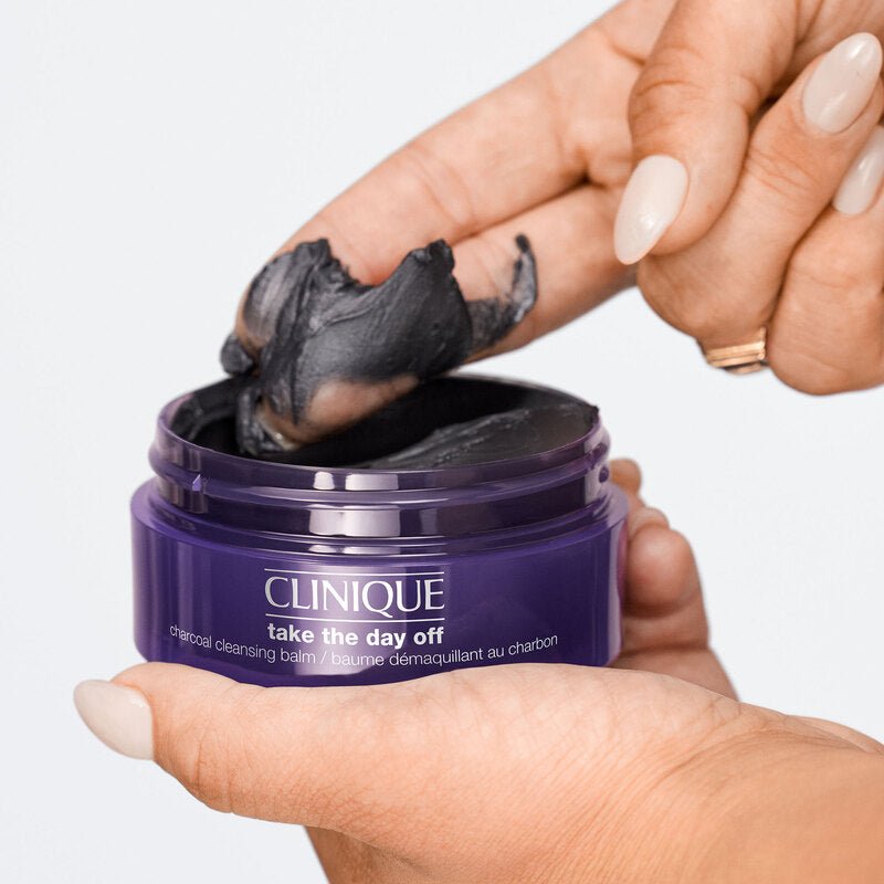 Clinique Bálsamo Desmaquillante Take The Day Off™ Carbón 125 ml - Farmacias Arrocha