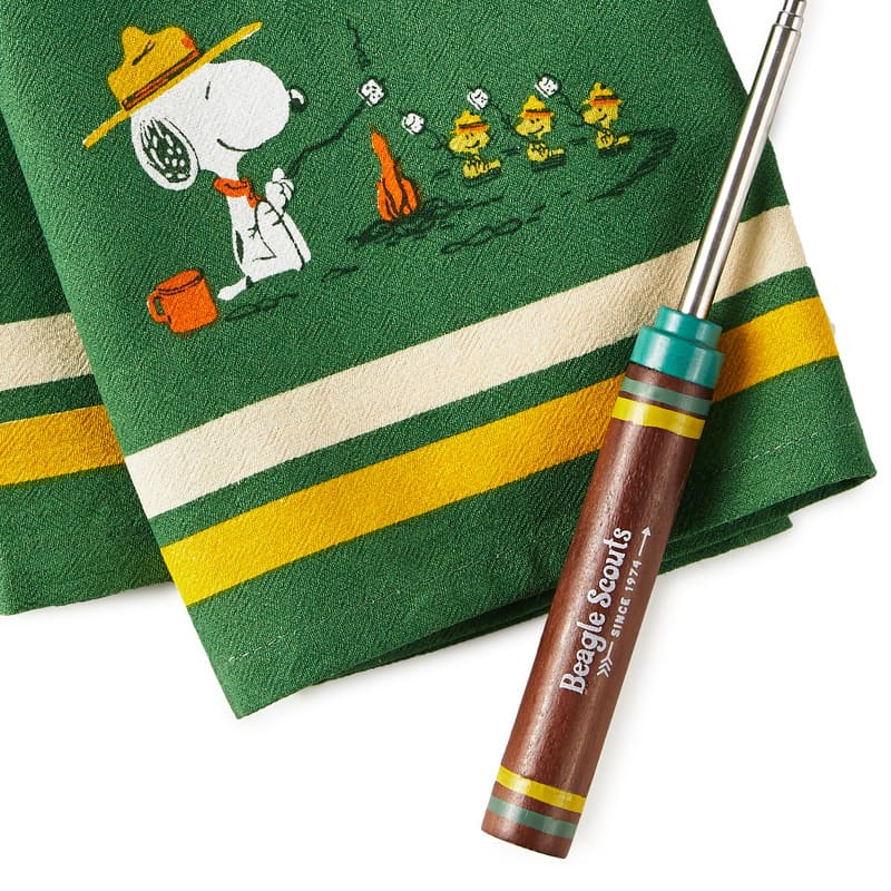 Hallmark Paño de cocina y tenedor para S'mores Peanuts® Beagle Scouts, juego de 2 - Farmacias Arrocha