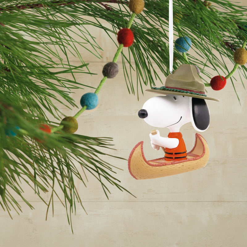 CAMP SNOOPY IN CANOE ORNAMENT - Farmacias Arrocha